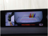 車両周辺の安全確認をするパノラミックビューモニター