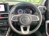 【純正革巻きステアリング】上質な革を使用することで、手にしっかり馴染みとても運転しやすいハンドルです♪