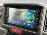 カーナビは、フルセグTV・ラジオ・Bluetooth等対応です!フルセグは電波が悪くなるとワンセグに自動で切り替わり快適にTVがお楽しみ頂けます♪
