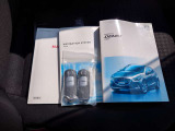取扱書&整備手帳揃っております☆遠くからドアの開錠施錠が出来る便利なキーレスを装備しています。