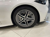 車両は屋内展示しておりますので天候に関係なくごゆっくりコンディションご確認頂けます。車両を倉庫へ保管している場合が御座いますのでご来店前に在庫確認頂けると幸いです。TEL072-784-8800