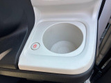 お手入れはラクに、輝きはキレイなままに。愛車の美しい輝きを守る「ボディコーティング」を各種ご用意しております。