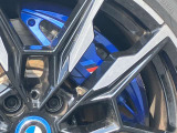 Mスポーツブレーキ!ホイール奥に見える青いブレーキキャリパーが性能を物語ります!