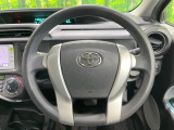 インテリアに合わせたデザインのステアリングは、運転される方のことも考え、運転しやすい形状、大きさです。是非一度、実際に触ってお確かめください。