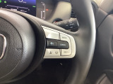 クルーズコントロールを装備しています。高速道路などで一定の速度で走ってくれるので運転が楽ですよ!速度を設定できますので、スピードの出しすぎにも注意できます。