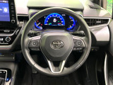 【純正革巻きステアリング】上質な革を使用することで、手にしっかり馴染みとても運転しやすいハンドルです♪