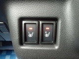 運転席・助手席にシートヒーターを装備しております☆