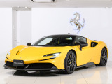 SF90 Stradaleが入庫しました。外装色はGialloTriplostorato。フェラーリ純正カーボンパーツ追加(フロントバンパー+ミラー)