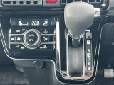 気になる車はすぐにお問い合わせください!画面右側の0066から始まる無料ダイヤルからお問い合わせ下さい!専門スタッフがお車のご質問にお答えいたします!