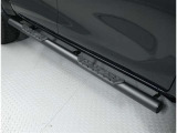 JAOS:サイドステップ純正のプラスチック製を取り除きスチール仕上げになることでサイドからのダメージを防いでくれる!
