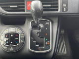 気になる車はすぐにお問い合わせください!画面右側の0066から始まる無料ダイヤルからお問い合わせ下さい!専門スタッフがお車のご質問にお答えいたします!
