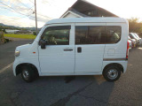 登録から15年以内又は走行15万km内のお車には1年間、距離無制限のACE保証を(無料)お付けします。保障内容を充実したい方、長期保証をお考えの方には購入車両に最適な保障(有償)をご提案させていただきます。