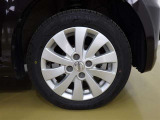 155/65R14夏タイヤにアルミホイールを装備