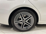 車両は屋内展示しておりますので天候に関係なくごゆっくりコンディションご確認頂けます。車両を倉庫へ保管している場合が御座いますのでご来店前に在庫確認頂けると幸いです。TEL072-784-8800