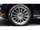 メルセデスの認定中古車「サーティファイドカー」では、万一お車が故障した場合も、ご購入後1年間もしくは2年間※は走行距離にかかわらずメルセデス・ベンツ正規サービスネットワークで無料修理いたします