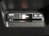 【ETC車載器】もはや必須アイテムのETCを搭載!高速道路のご利用時にとても便利!わずらわしい料金所での現金支払いが不要となりスムーズに通過できます♪