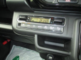 車内の温度を快適に保ってくれるオートエアコン搭載★