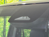 【トヨタセーフティセンス】走行中に前方の車両等を認識し、衝突しそうな時は警報とブレーキで衝突回避と被害軽減をアシスト。より安全にドライブをお楽しみいただけます。