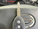 【キーレス】少し離れた場所からでもボタン一つでドアの開錠・施錠ができるのでとっても便利!ドアの鍵穴周りに傷をつけることもありません♪