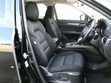 【運転席10Wayパワーシート&ドライビングポジションメモリー機能】運転手にあったシートパターン設定可能です。
