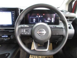 運転が楽しくなる明るく開放的な運転席まわりです。