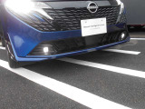 フォグランプが付いています。霧の日や雨の日に自分の存在をアピールして事故の防止になります。
