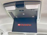 【フリップダウンモニター】大画面モニターで後席でもエンタメをお楽しみいただけます。小さなお子様にも大人気の装備です♪