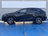 当店は新車販売・中古車販売・車検・整備・鈑金塗装・用品販売・自動車保険を取扱い、カーライフの総合店舗です。