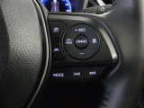レーダークルーズコントロール(全車速追従機能付)付きです。車速に応じて追従支援してくれるので、ロングドライブも快適です。詳細は販売店スタッフまでおたずねください。