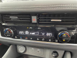 気になる車はすぐにお問い合わせください!画面右側の0066から始まる無料ダイヤルからお問い合わせ下さい!専門スタッフがお車のご質問にお答えいたします!