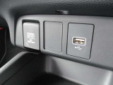 本社サービス工場にて、土・日オイル交換をお得価格にて毎週開催してます。大型車・ディーゼル車・外車以外の、ご来店/現金支払いに限りですが、軽自動車(1980円)普通車(2750円〜)にてさせて頂いております。