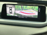 【360°ビューモニター】専用のカメラにより、上から見下ろしたような視点で360度クルマの周囲を確認することができます☆死角部分も確認しやすく、狭い場所での切り返しや駐車もスムーズに行えます。