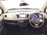 【前方視界】開放的な前方視界!運転がしやすく疲れにくいです♪窓が大きく、見通しがとっても良いおクルマですよ♪