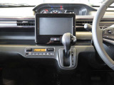 現車はオーディオが付いていない状態です。お客様のライフスタイルに合わせて、ナビゲーションやディスプレイオーディオなどのご提案をさせていただきます。お気軽にご相談くださいね。