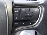 【全車速追従機能付きクルーズコントロール】前方走行中の車両を検知し、車間距離を保ちながら追従走行をしてくれます。高速道路や一般道、幅広いステージで活躍する便利機能です