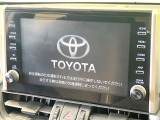 【9インチ ディスプレイオーディオ】大画面ディスプレイへお持ちのスマートフォンと連携して、ナビやbluetoothでの音楽再生が可能です♪デザインはもちろん操作性も良好!別途ナビ機能の取付可能です♪