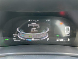 【スピードメーター】メーターがシンプルで見やすく運転しやすいですね。
