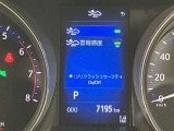 視認性のいいメーターを採用しており、快適なドライブをサポートします。