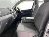 【車内ルームクリーニング済】専門スタッフにより車内はきれいにルームクリーニングを行っております。
