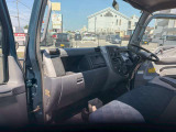 高速道路でとても便利なアダプティブクルーズコントロール(ACC)装備!アクセルを離していても前方の車に合わせて走行できるスグレモノです★