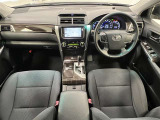 運転席サンバイザーのライトが点灯しません。