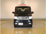 「自動車保険」と「あんしん特典」がひとつになったHondaのお店ならではの保険プランです。お客様のカーライフにより一層の安心をプラスします。
