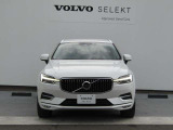 北欧の感性が息づくSUVの真価を追求した、ダイナミック・スウェディッシュSUV。ボルボXC60は、よりスマートにその輝きを増して進化しました。