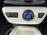 気になる車はすぐにお問い合わせください!画面右側の0066から始まる無料ダイヤルからお問い合わせ下さい!専門スタッフがお車のご質問にお答えいたします!