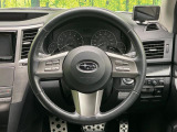【純正革巻きステアリング】上質な革を使用することで、手にしっかり馴染みとても運転しやすいハンドルです♪