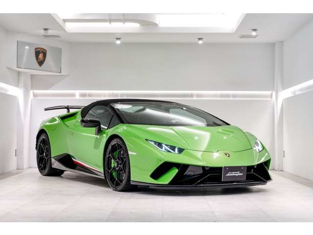 ウラカンスパイダーペルフォルマンテ(LDF) 4WD