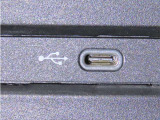 USB端子を装備しております。