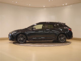 カローラツーリング 1.8 ハイブリッド W×B E-Four 4WD 