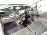 ★車両検索、有難うございます♪お問い合わせはポイント5亀山店専用フリーダイヤルまで(携帯可)♪三重県最大級のディーラーネットワーク総展示台数1000台以上!買取・下取もお任せください♪