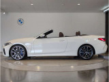 【拘りのFR】BMWが多く採用するFR車。ダイレクトでスポーティな加速感・シャープなハンドリングを実現。縦置きエンジンレイアウトにより、フラットで上質な乗り味です。